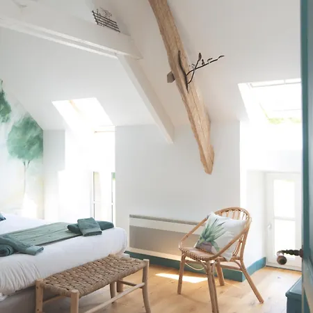 Bed & Breakfast Escale De Gerbold 3*